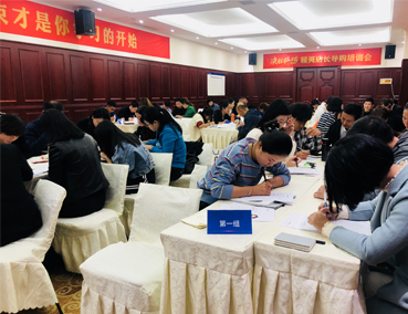 培養(yǎng)復(fù)合型人才，塑造職業(yè)化團(tuán)隊(duì) | 易高商學(xué)院《精英店長導(dǎo)購特訓(xùn)營》圓滿結(jié)束