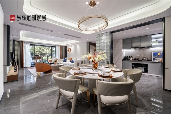在定制家具的過(guò)程中，應(yīng)該注重哪些方面？